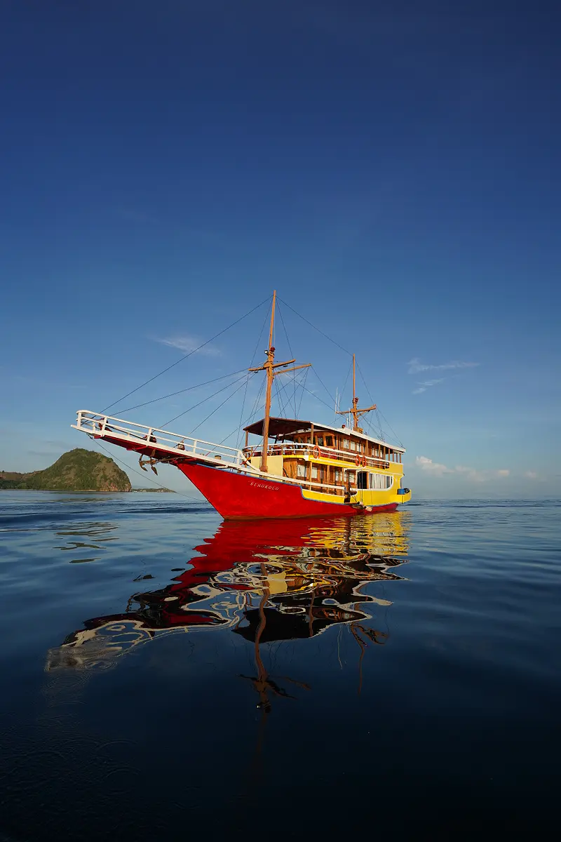 Singkolo Phinisi - Luxury Phinisi Komodo Charter 2026